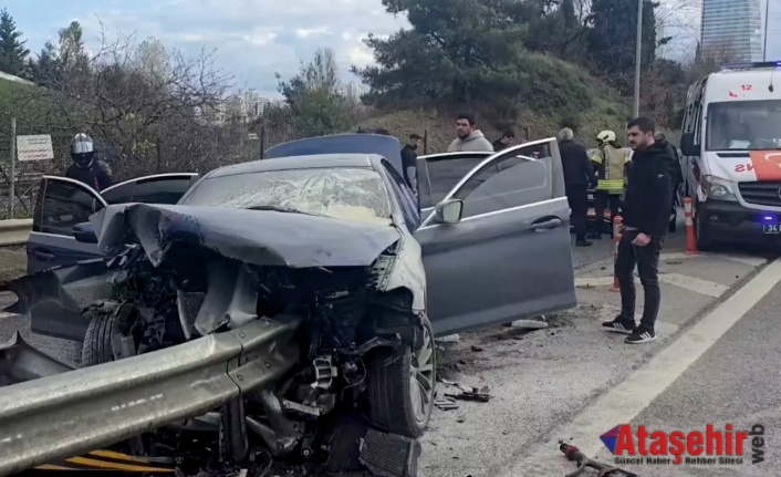 Ataşehir TEM Yenisahra kavşağında otomobil kazası 2 Yaralı