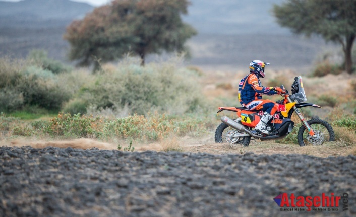 Dakar Rallisi 4. Etapta Red Bull Rüzgarı Esti