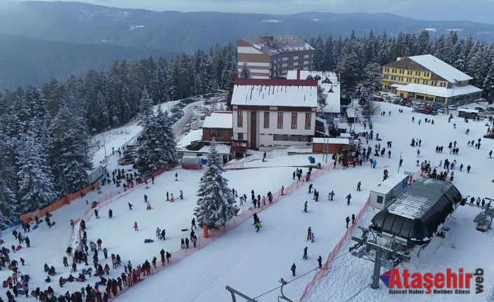 ILGAZ DAĞI KAYAK MERKEZİ DOLUP TAŞIYOR