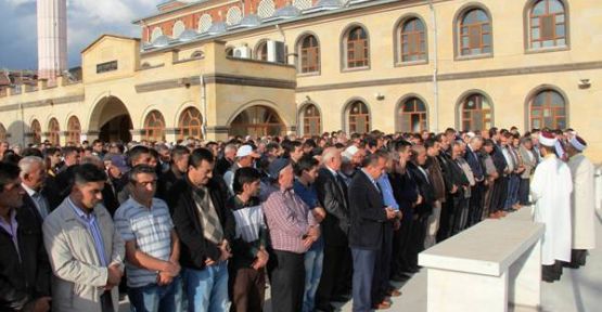 Fatih Özdemir Son Yolculuğuna Uğurlandı