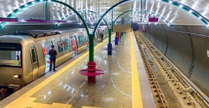 İstanbul'da Metro saatlerine yılbaşı düzenlemesi