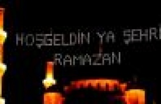 Dijital mahyalar Ramazan'a hazırlanıyor