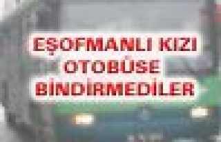 Fatih'de eşofmanlı kızı otobüse bindirmediler