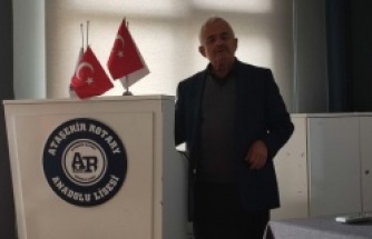 Okuyan Toplum Projesi, Ferhat Özen, Ataşehir Rotary Anadolu Lisesinde sunum yaptı