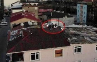 Polis Çatıdaki Gençleri Dronela Yakaladı