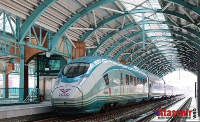 Yüksek hızlı tren (YHT) bilet fiyatlarına yüzde 25.6 oranında zam yapıldı.
